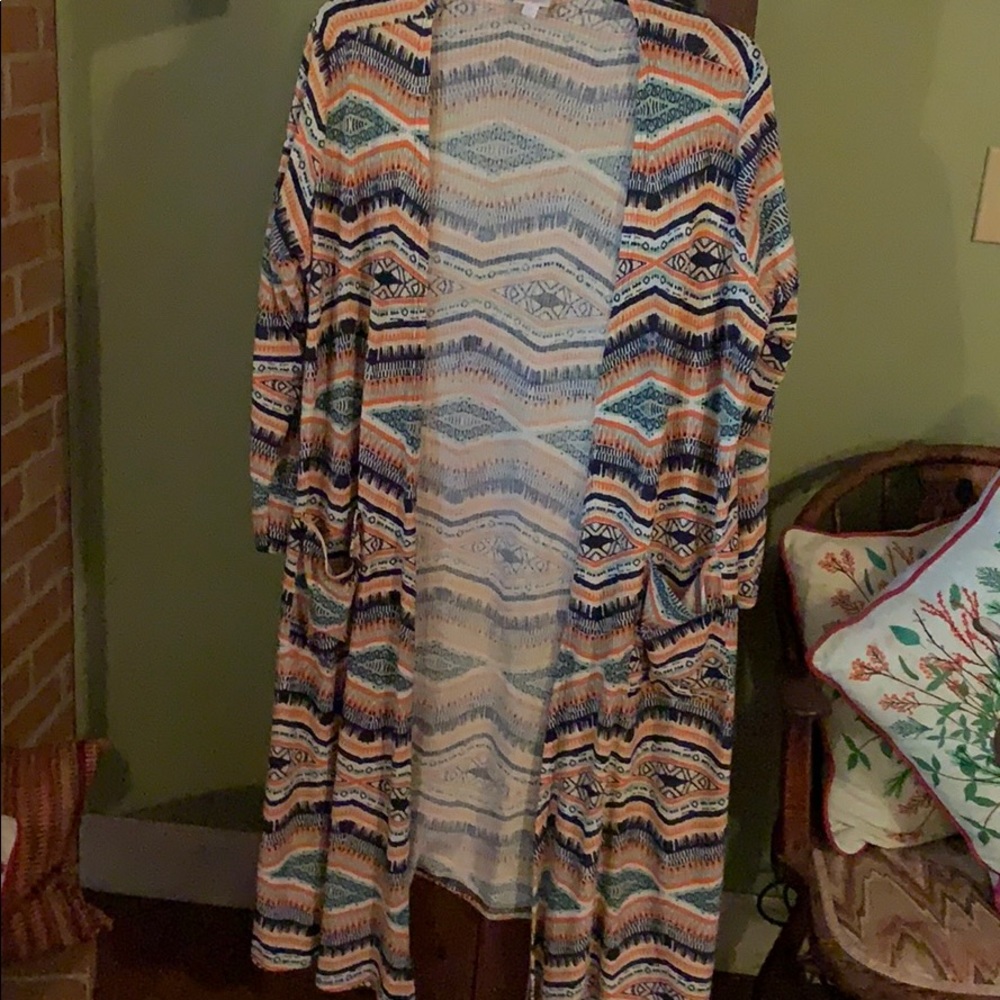 LuLaRoe Sarah.